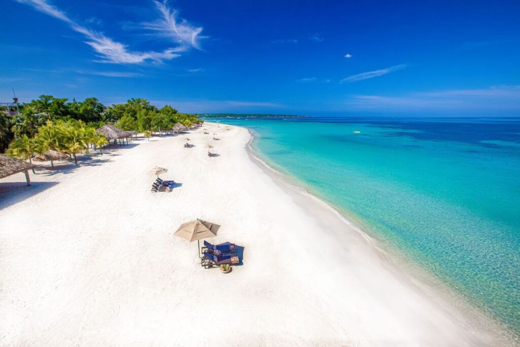 beach in jamica